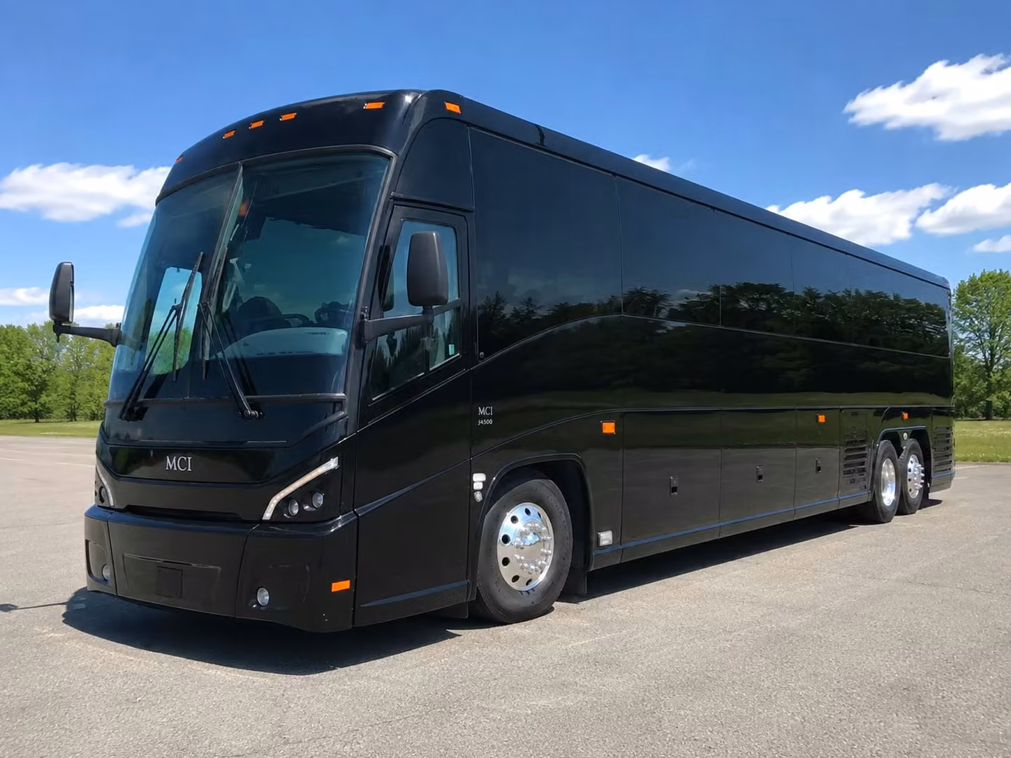 coachbuspomona com helps you book corporate transportation for university and research campus groups in pomona