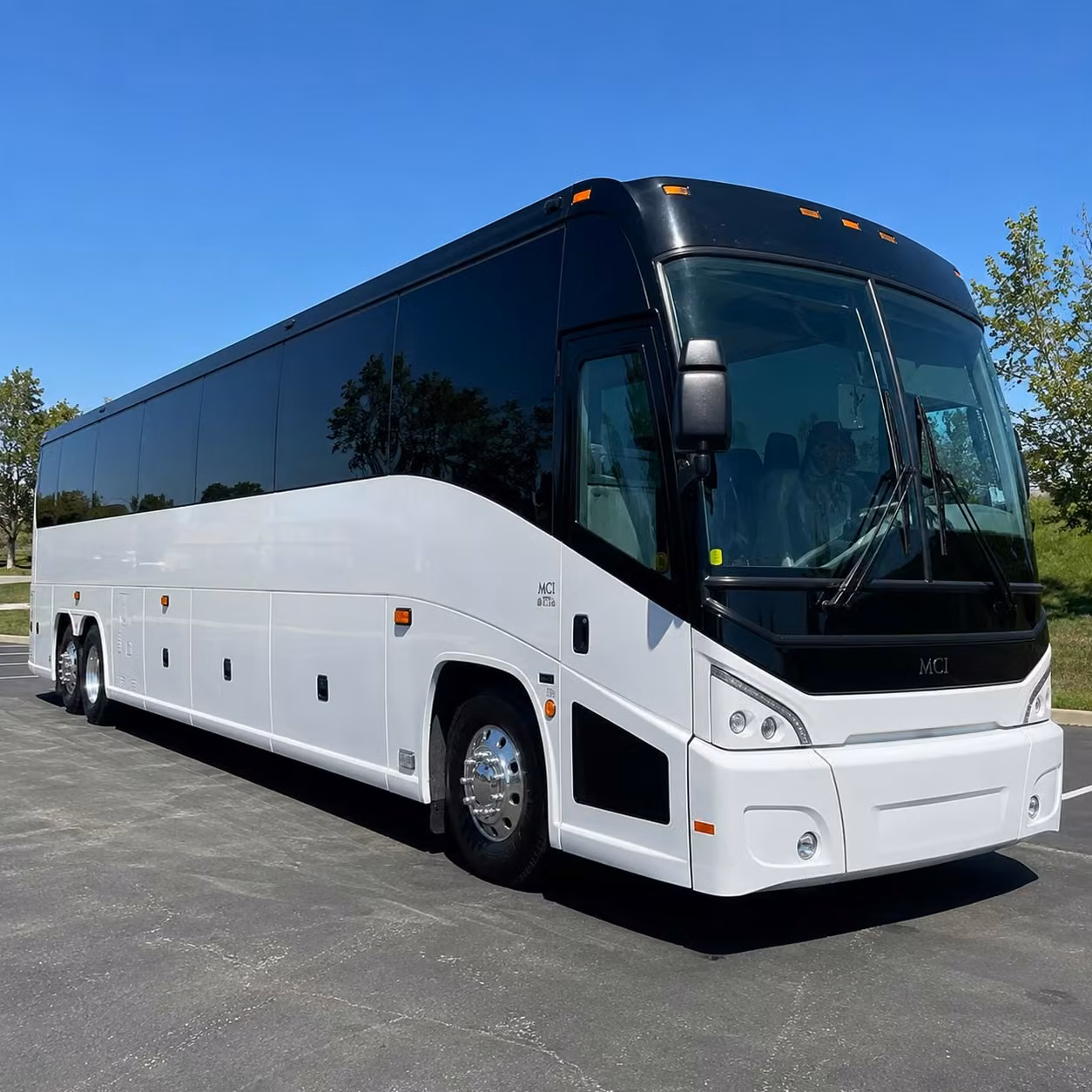 coachbuspomona com makes it possible to reach lax burbank and long beach without the headache