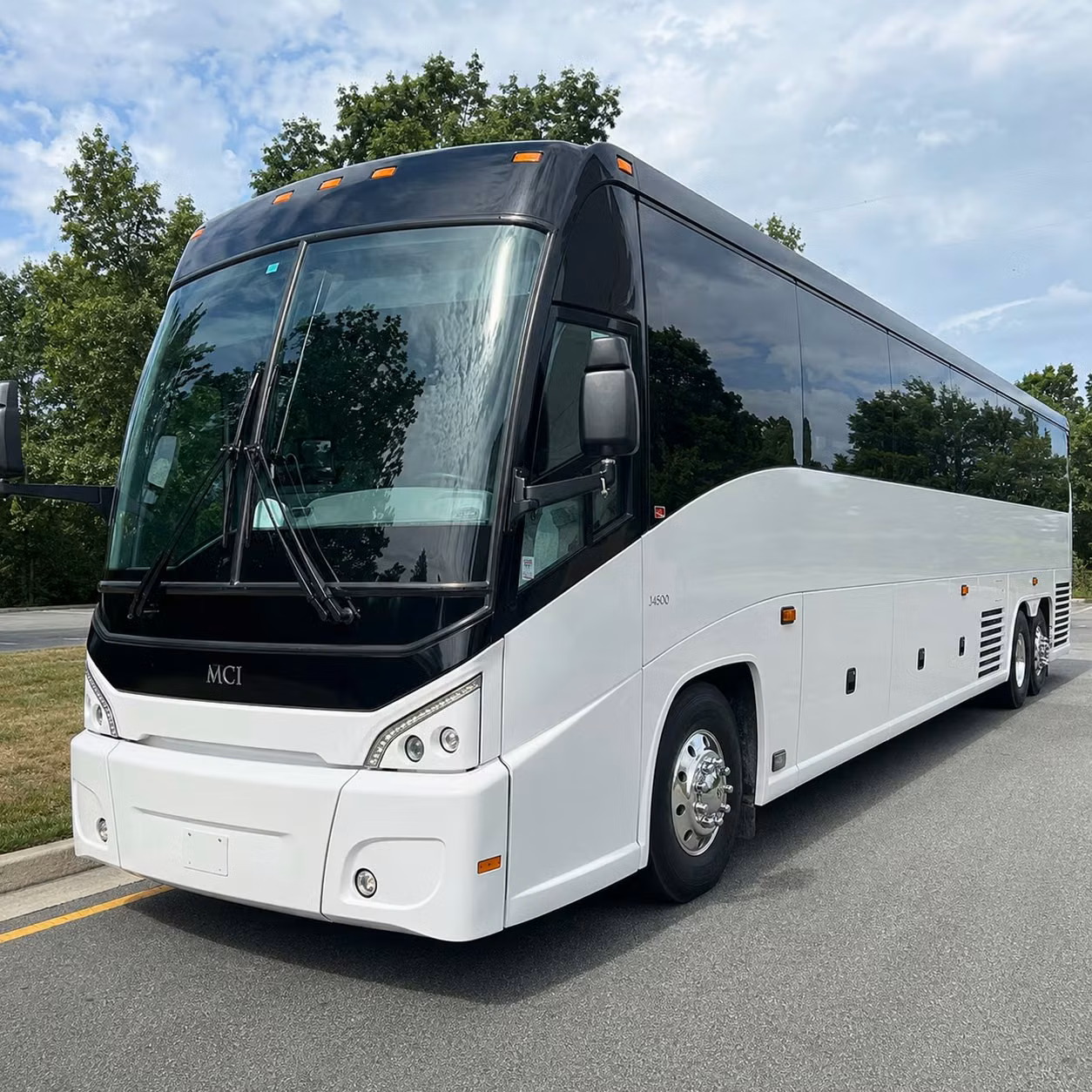 pomona charter bus rental fleet