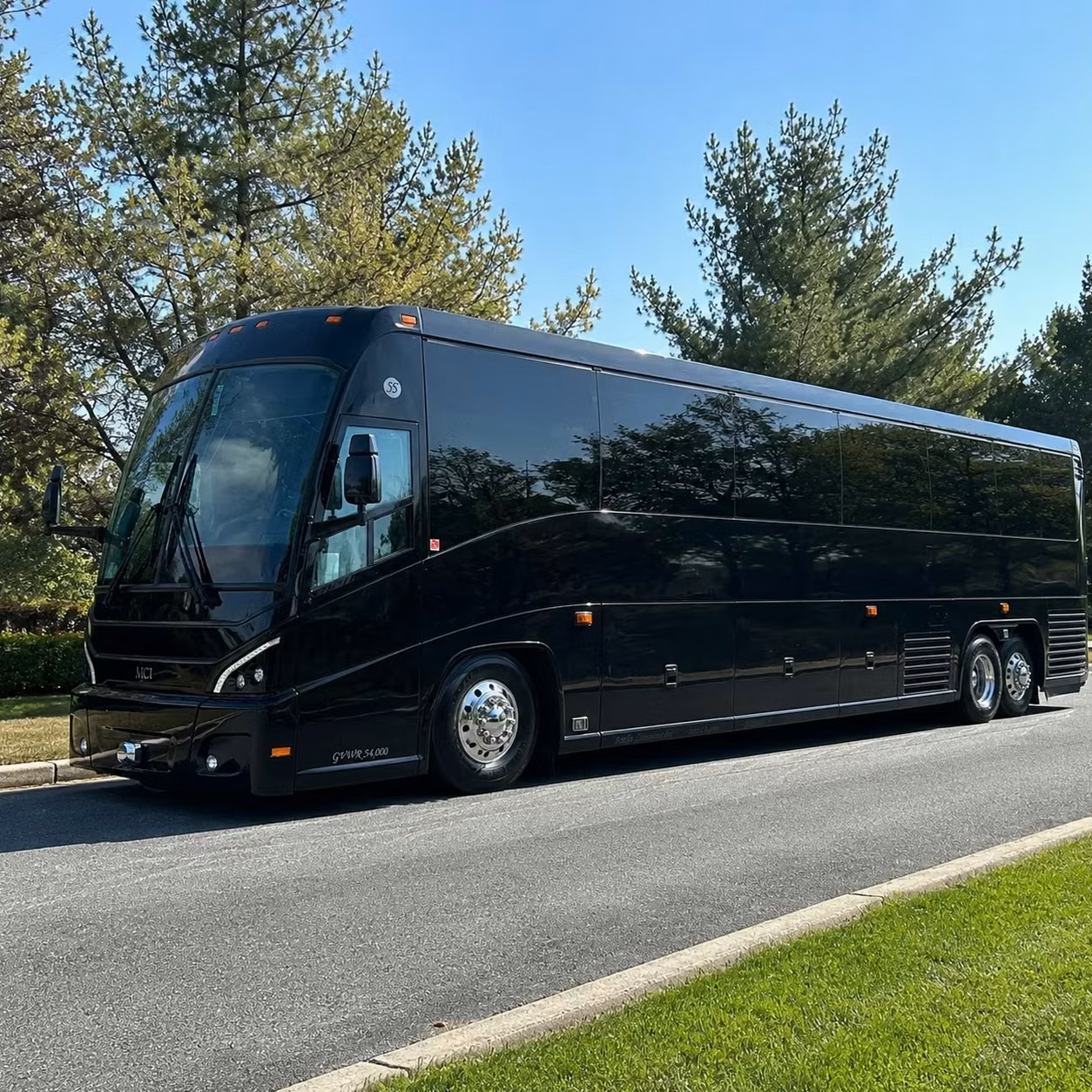 shuttle personnel between pomona s key government facilities with ease